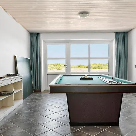 6 Bedroom Stunning In Højer