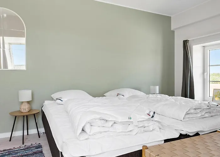 6 Bedroom Stunning In Ferienhaus *