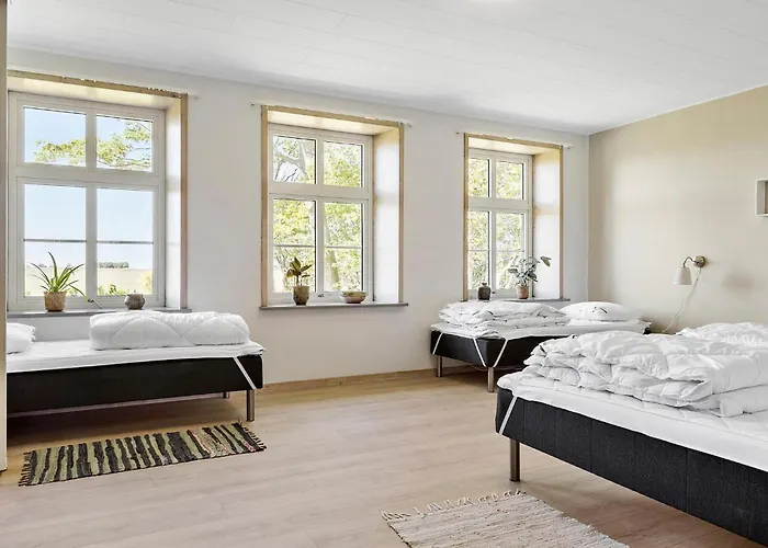 6 Bedroom Stunning In *