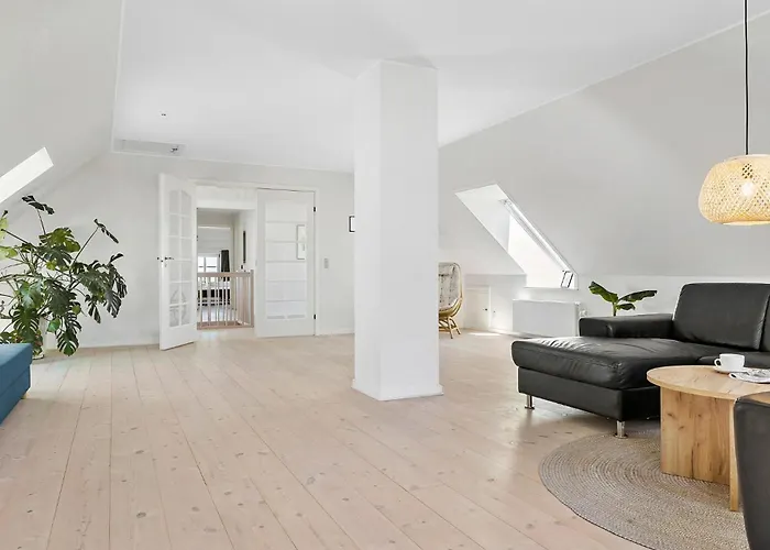 Ferienhaus 6 Bedroom Stunning In Højer