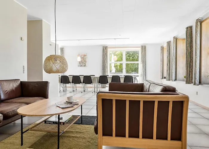 6 Bedroom Stunning In Ferienhaus Højer